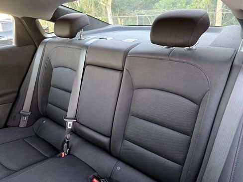 Used 2024 Chevrolet Malibu LT FWD image 32