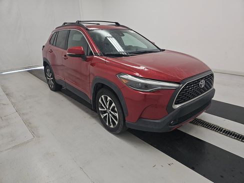 Used 2022 Toyota Corolla Cross XLE FWD image 4