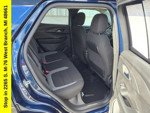 Used 2023 Chevrolet TrailBlazer LT AWD/4WD image 19