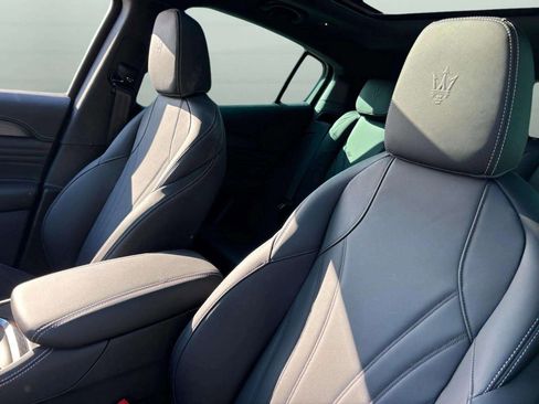 New 2025 Maserati Grecale GT image 33