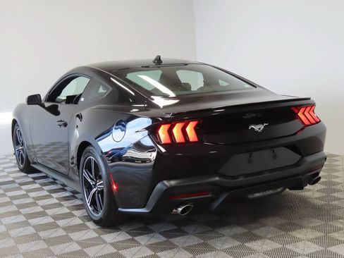 Used 2025 Ford Mustang Premium RWD image 3