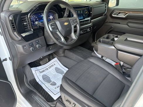 Used 2024 Chevrolet Silverado 1500 LT AWD/4WD image 22