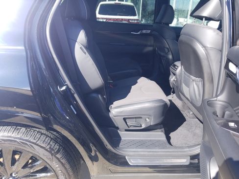 Used 2025 Hyundai Palisade Calligraphy image 15