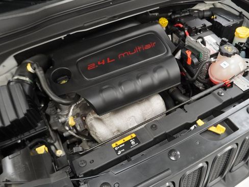 Certified 2017 Jeep Renegade Trailhawk image 53