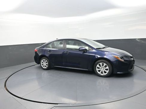 Used 2024 Toyota Corolla LE image 23