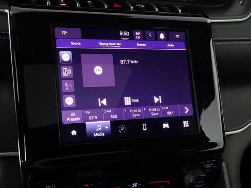 New 2025 Jeep Grand Cherokee L Laredo image 34