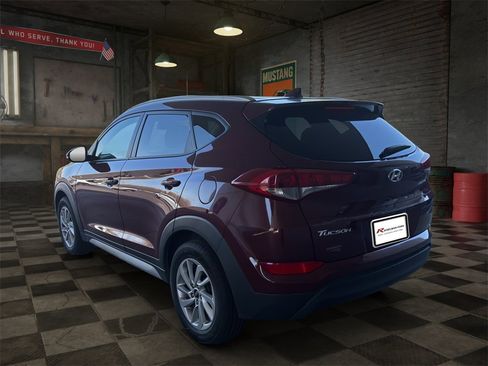 Used 2017 Hyundai Tucson SE Plus image 4