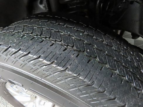 Used 2022 Ford F250 XLT w/ XLT Premium Package image 7