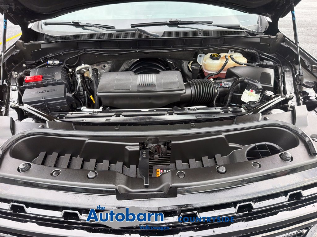 Used 2024 Chevrolet Suburban Z71 w/ Off-Road Capability Package AWD/4WD image 34