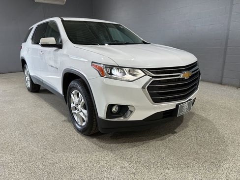 Used 2021 Chevrolet Traverse LT AWD/4WD image 1