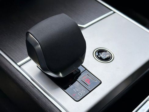 New 2026 Land Rover Range Rover SE AWD/4WD image 17