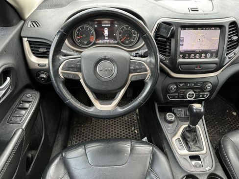 Used 2015 Jeep Cherokee Limited image 11