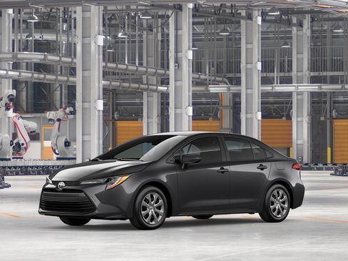 New 2026 Toyota Corolla LE FWD image 2