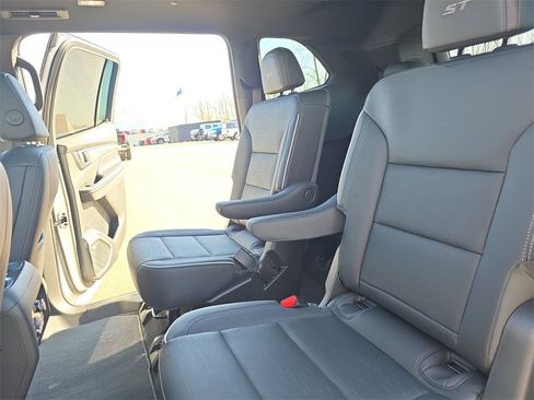 New 2026 Buick Enclave Sport Touring w/ Power Package image 15