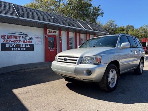 Used 2004 Toyota Highlander Limited image 1