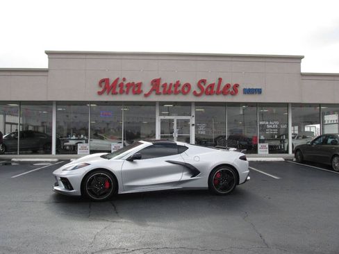 Used 2020 Chevrolet Corvette Stingray Coupe w/ Z51 Performance Package RWD image 2