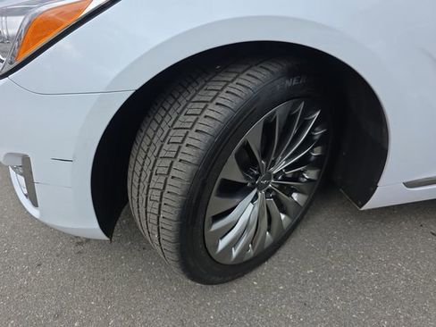 Used 2017 Genesis G90 3.3T Premium image 47