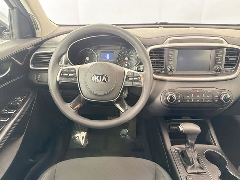Used 2019 Kia Sorento L image 31