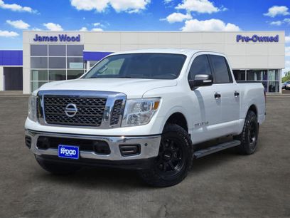 Used 2018 Nissan Titan SV w/ SV Convenience Package