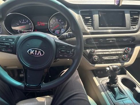 Used 2016 Kia Sedona L FWD image 12
