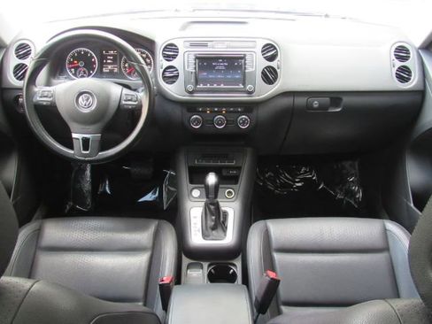 Used 2017 Volkswagen Tiguan Wolfsburg Edition image 3
