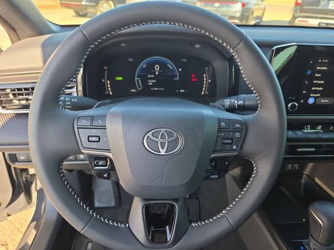 Used 2026 Toyota Camry SE w/ Convenience Package FWD image 21