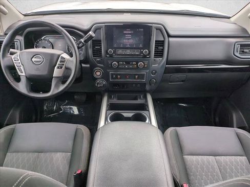Used 2023 Nissan Titan SV w/ SV Convenience Package AWD/4WD image 16