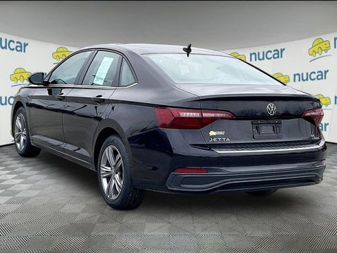 Used 2023 Volkswagen Jetta SE FWD image 4