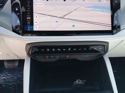 New 2026 Jeep Cherokee Limited image 30