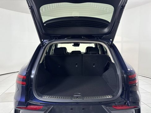 New 2026 Genesis GV70 2.5T Advanced AWD/4WD image 21