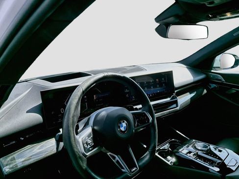 Used 2024 BMW 530i w/ Executive Package RWD image 12