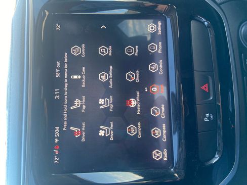 Used 2019 Jeep Cherokee Limited w/ Luxury Group image 24