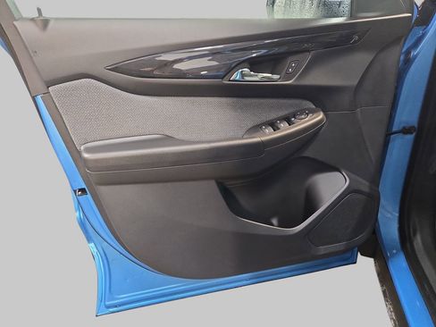 New 2026 Chevrolet TrailBlazer LT w/ LT Cold Weather Package FWD image 29