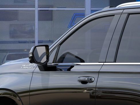 New 2026 Chevrolet Tahoe High Country image 14