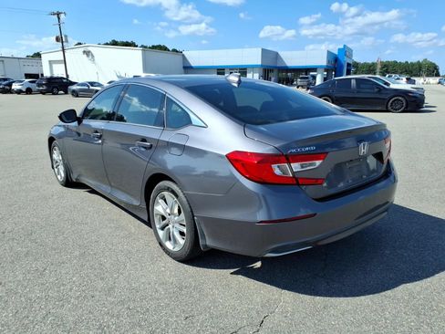 Used 2018 Honda Accord LX image 3