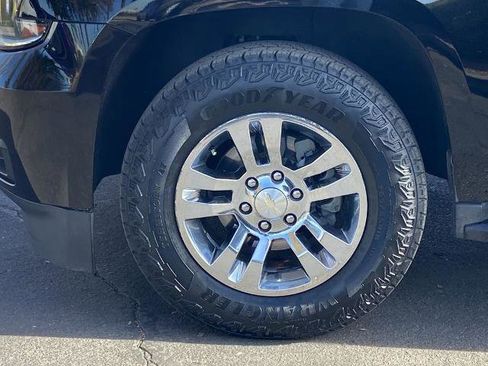 Used 2019 Chevrolet Tahoe LT image 28