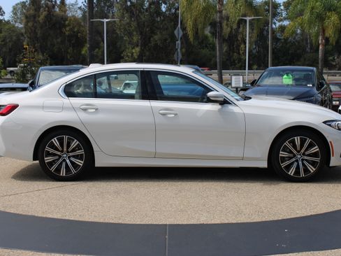 Used 2026 BMW 330i Sedan w/ Convenience Package RWD image 6