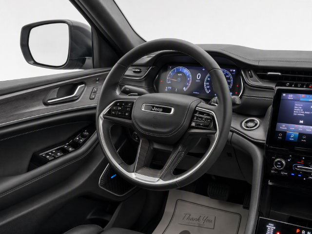 Used 2021 Jeep Grand Cherokee L Overland w/ Luxury Tech Group IV AWD/4WD image 24