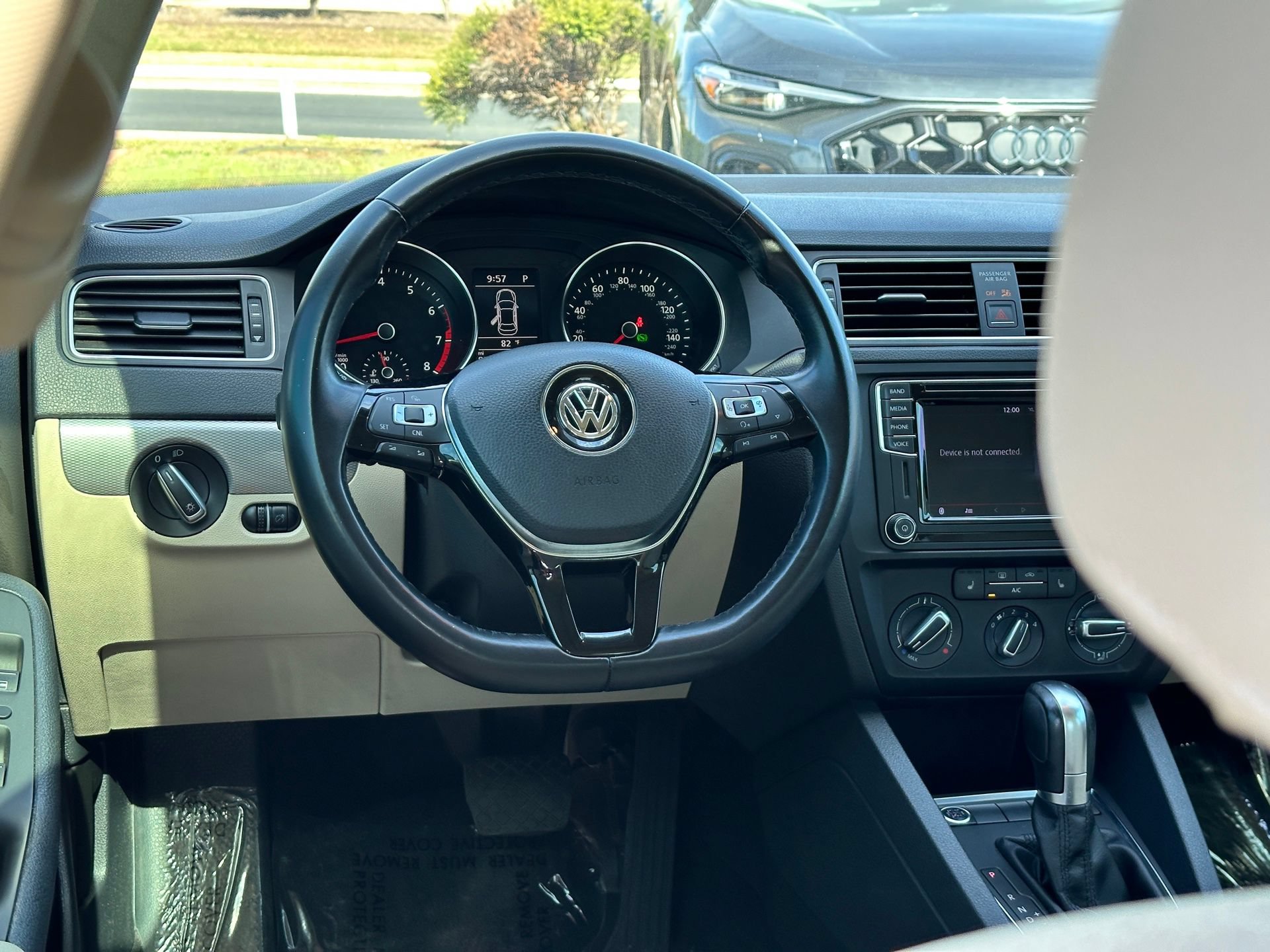 Used 2017 Volkswagen Jetta SE FWD image 22