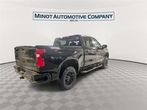 Used 2021 Chevrolet Silverado 1500 LT Trail Boss w/ Bed Protection Package image 8