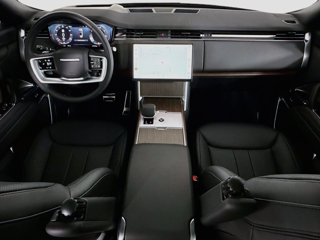 New 2026 Land Rover Range Rover Long Wheelbase SE AWD/4WD image 14