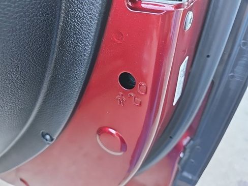 Used 2018 RAM 2500 Tradesman w/ Chrome Appearance Group image 78