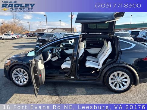 Used 2016 Tesla Model X 75D image 15