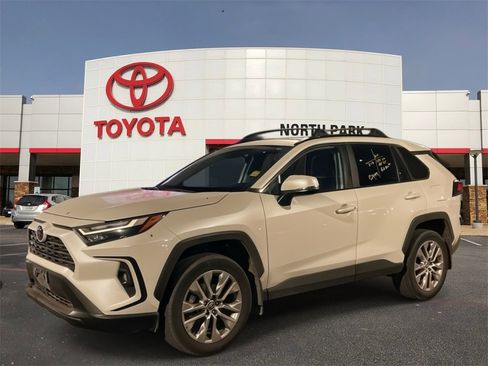 Certified 2023 Toyota RAV4 XLE Premium image 1