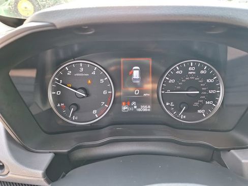 Used 2025 Subaru Crosstrek 2.5i Premium AWD/4WD image 19
