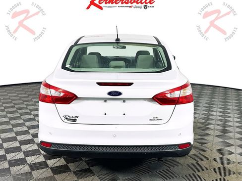 Used 2014 Ford Focus SE image 6