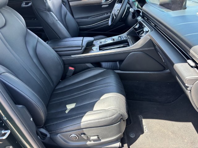 Used 2023 Genesis GV80 2.5T AWD/4WD image 11