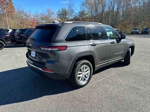 New 2025 Jeep Grand Cherokee Laredo w/ Luxury Tech Group I image 6