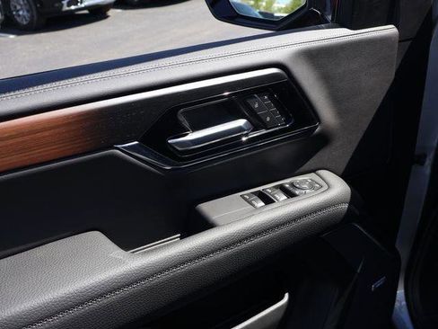 New 2026 GMC Yukon Denali AWD/4WD image 19