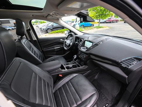 Used 2019 Ford Escape Titanium AWD/4WD image 24